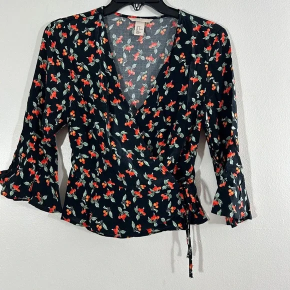 H&M Womens Cherry Print Wrap Top V-Neck 3/4 Bell Sleeves Size 2 - Picture 1 of 7